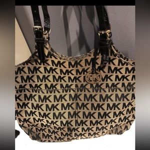 Authentic jet set MK MICHAEL KORS PURSE